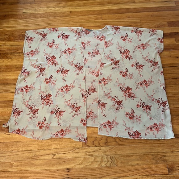 Pretty Floral Kimono Sz OS - Picture 5 of 6